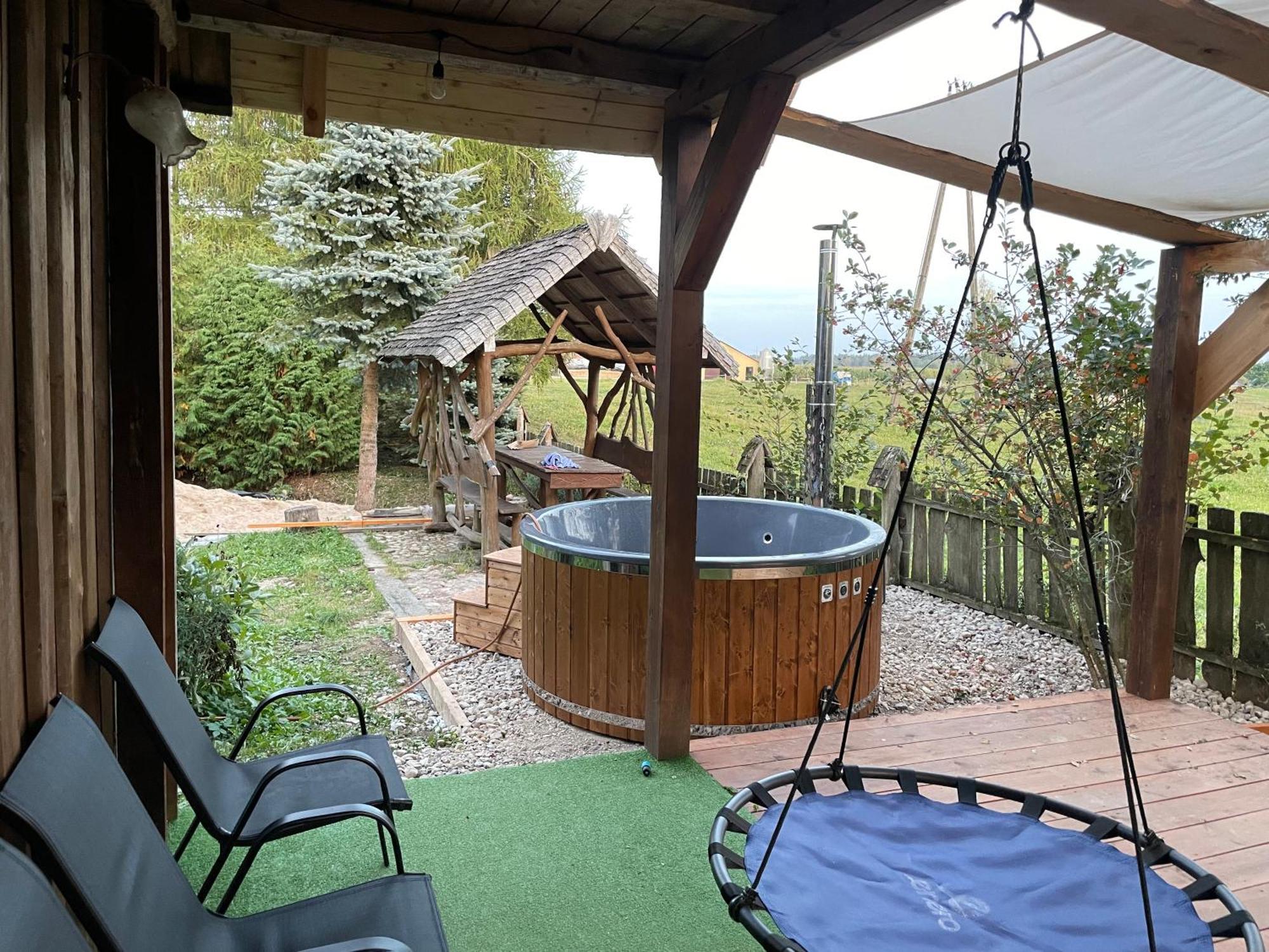 Dom Z Sauna - Lugiele Dzierwiany Bagian luar foto
