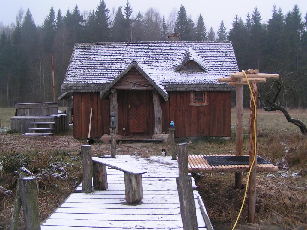 Dom Z Sauna - Lugiele Dzierwiany Bagian luar foto